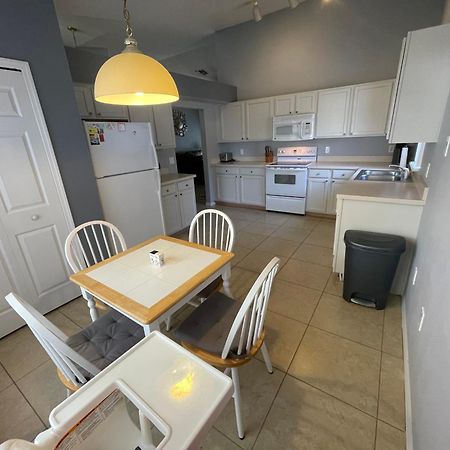 3 Bedroom Villa With Poolside Cinema And Games Room Close To Theme Parks Sleeps 6 Plus 2 Orlando Eksteriør billede