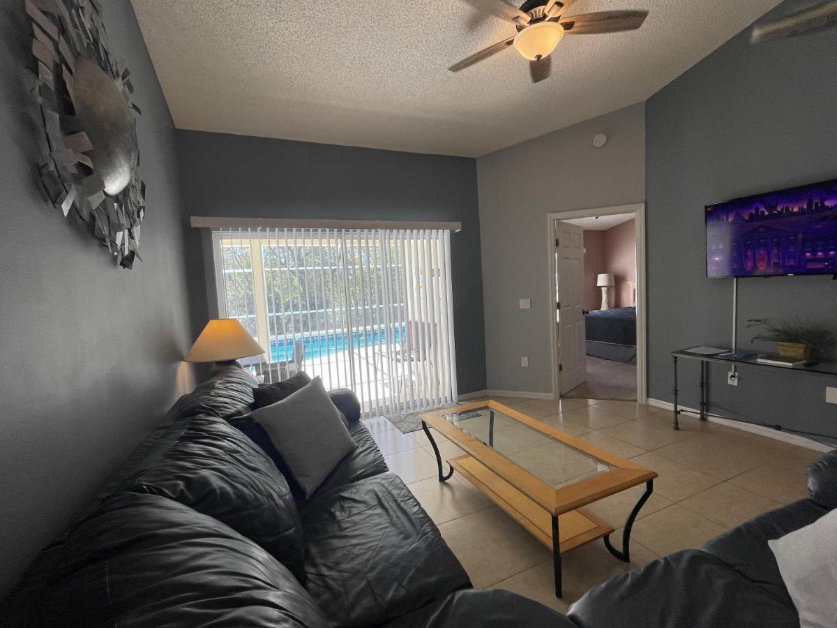 3 Bedroom Villa With Poolside Cinema And Games Room Close To Theme Parks Sleeps 6 Plus 2 Orlando Eksteriør billede